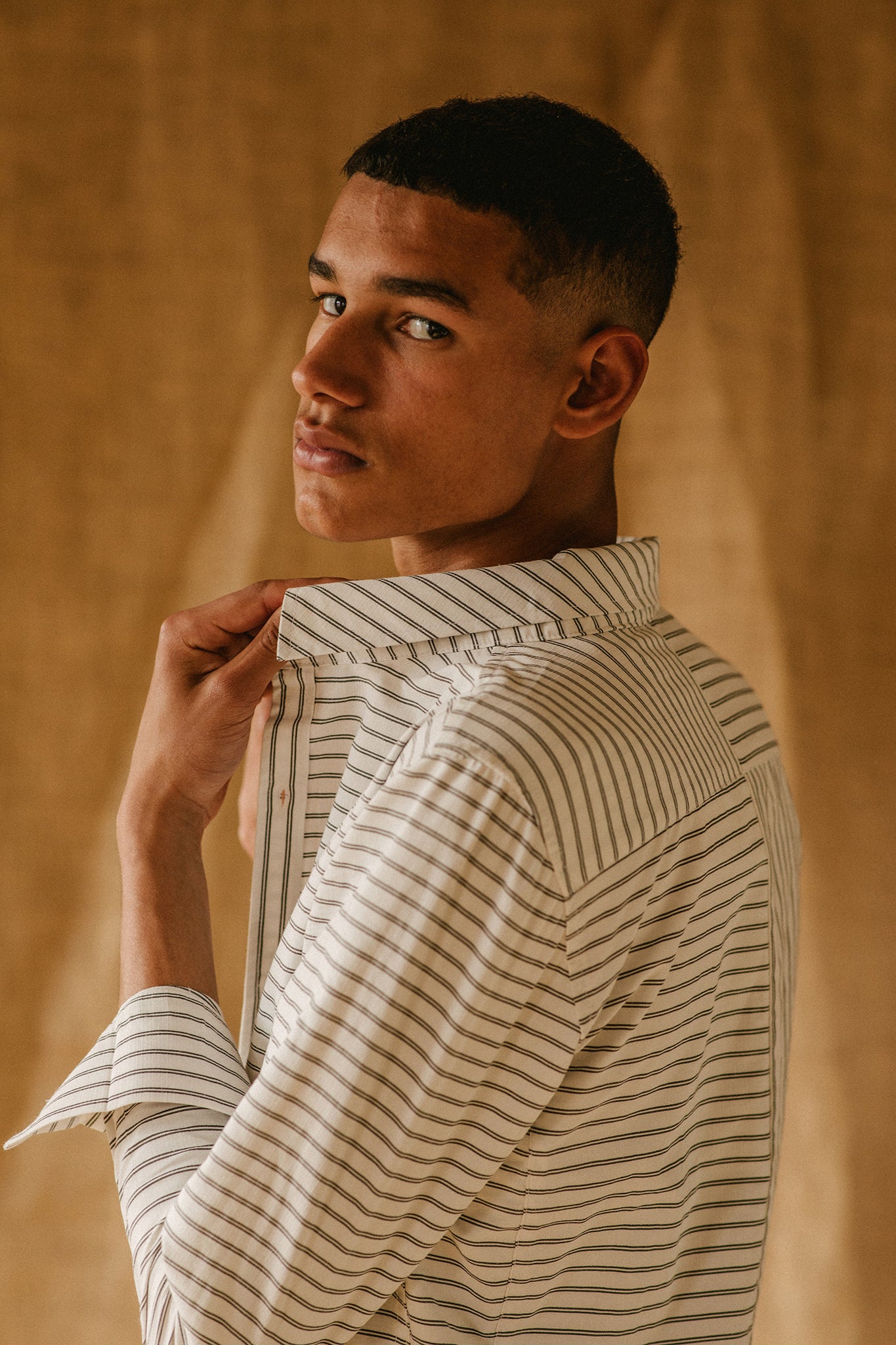 CUTABOUT STRIPE TAILORED SHIRT